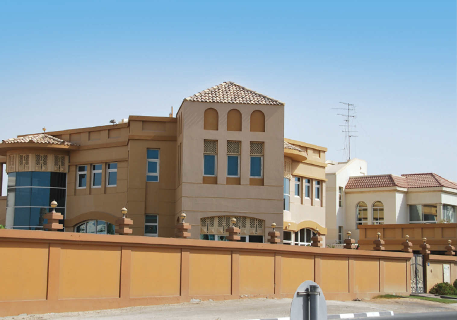 PRIVATE VILLA - Dubai