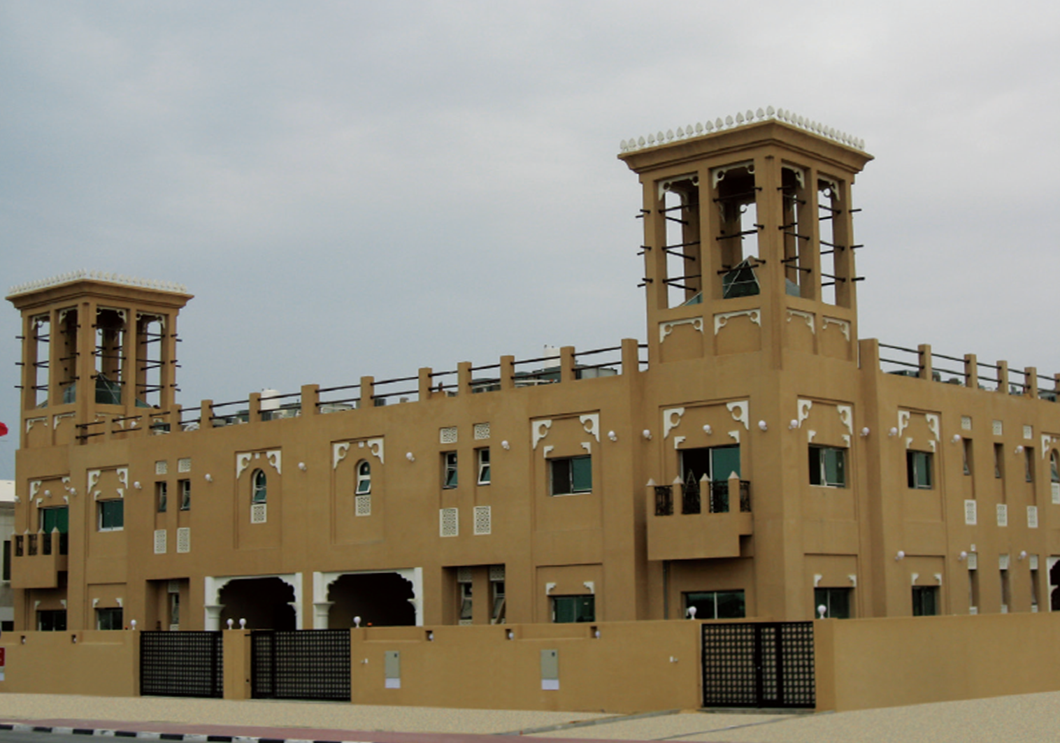 4 PRIVATE VILLAS